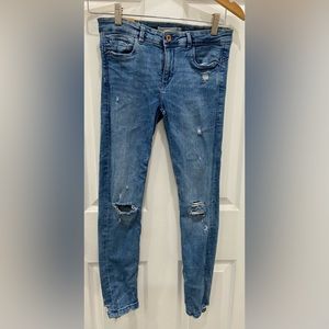 Women’s Zara skinny jeans size 6